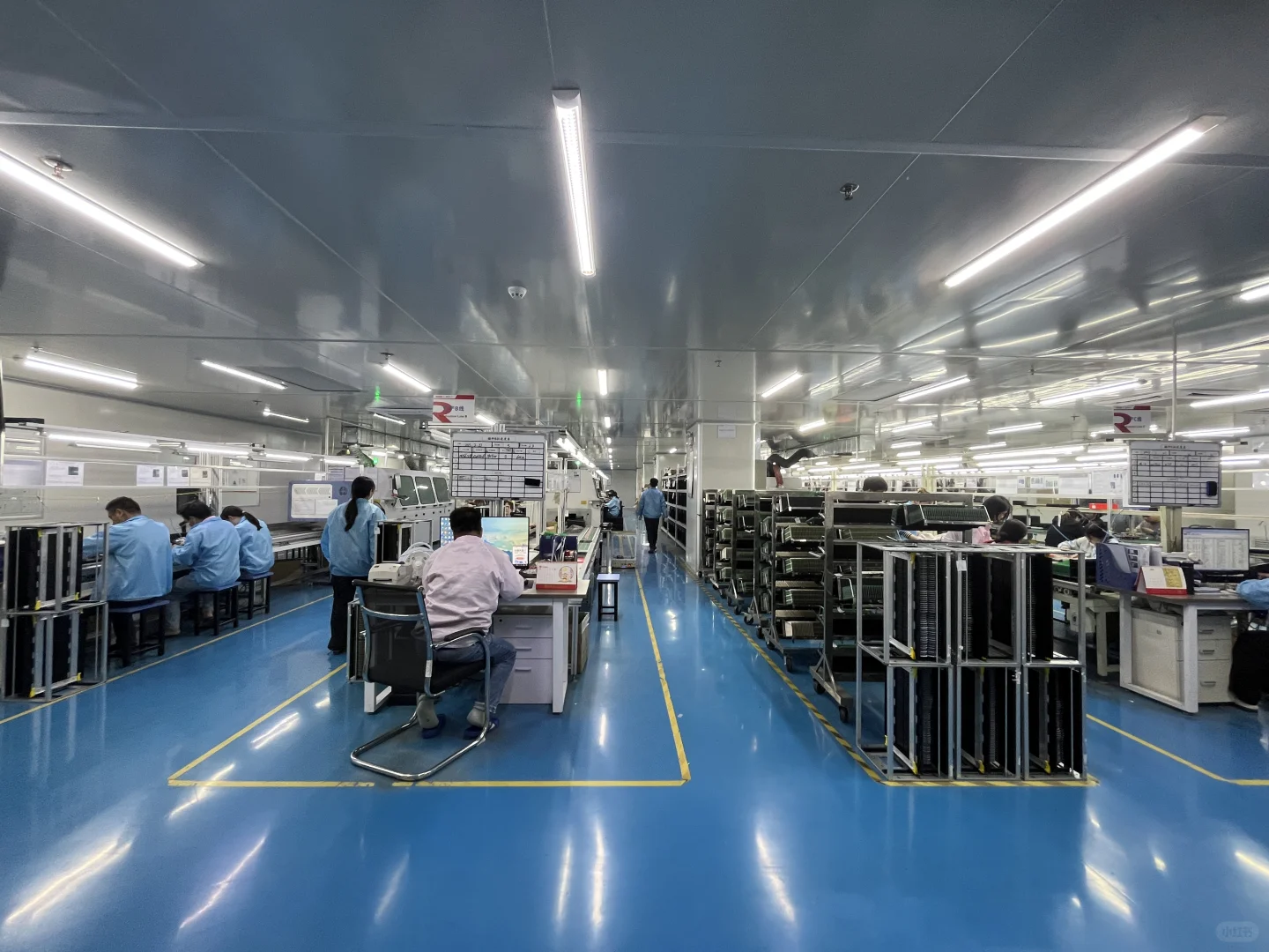 今天带你们看看！我们的pcba工厂