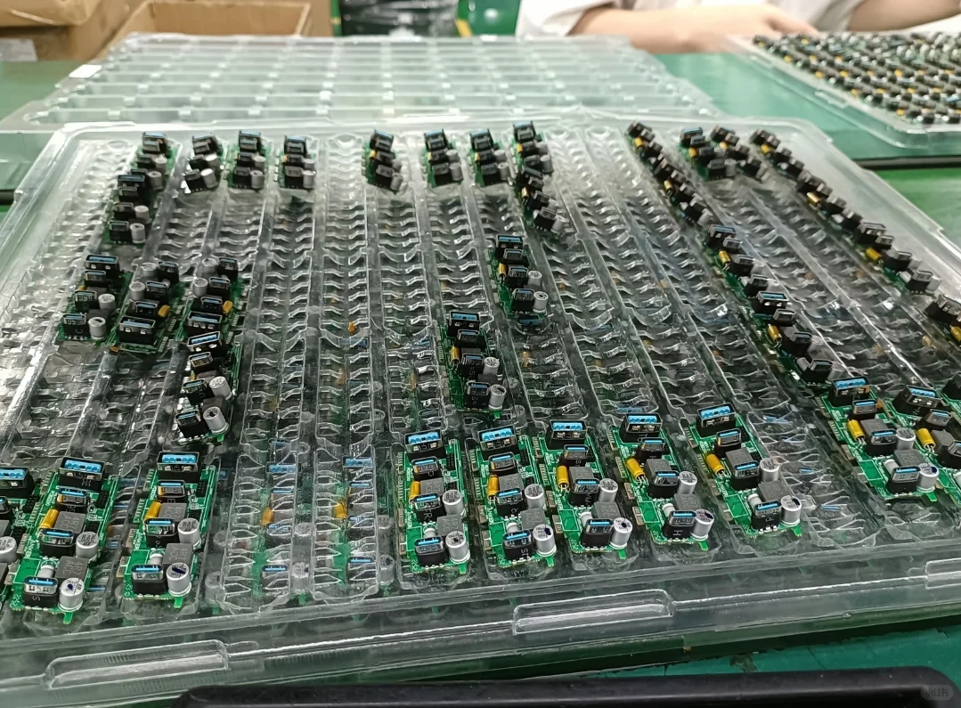 厂里工作真的好累啊，有点扛不住了