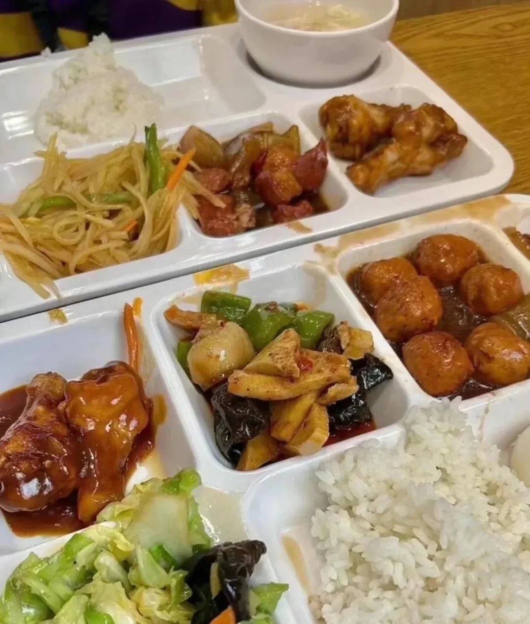 电子厂临时工，月入，5500-6000