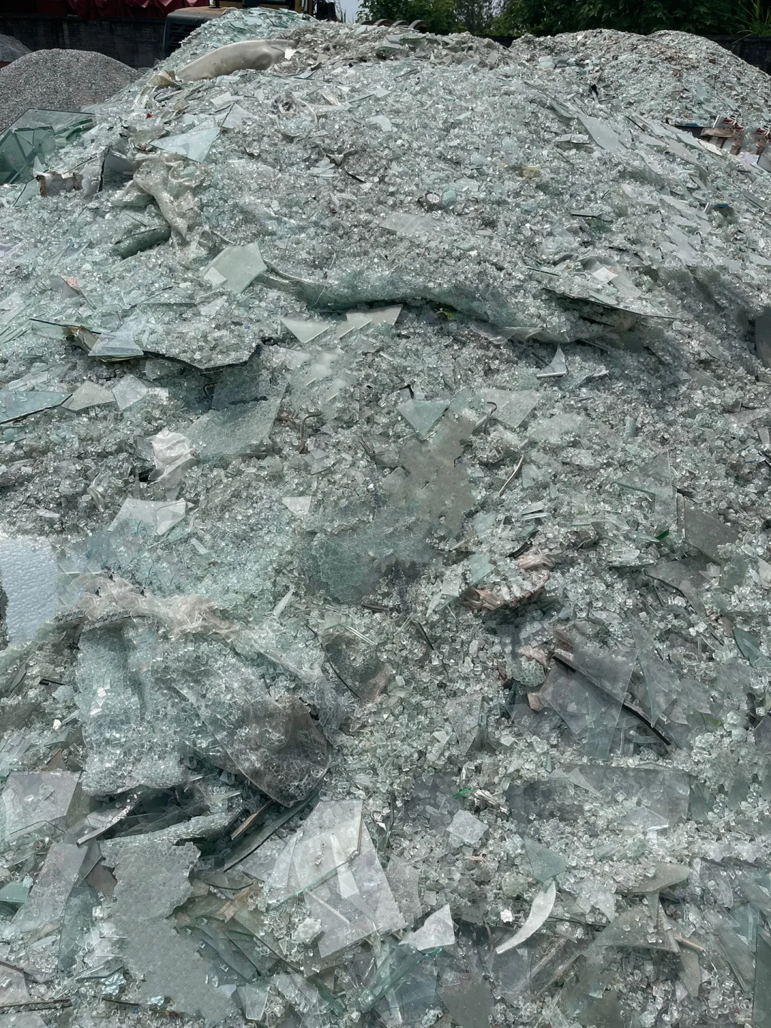 大厂辞职,跟着老爸回收废旧玻璃,劳累又充实