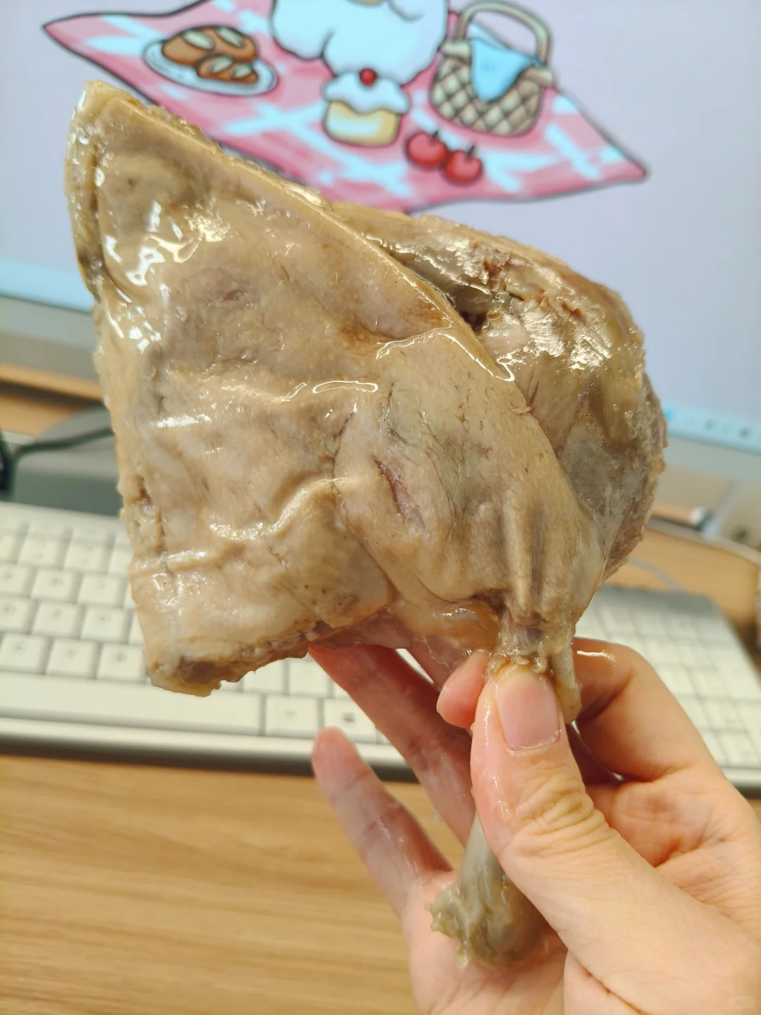 冲个销量，决定220g的大鸭腿只要9.9！200份