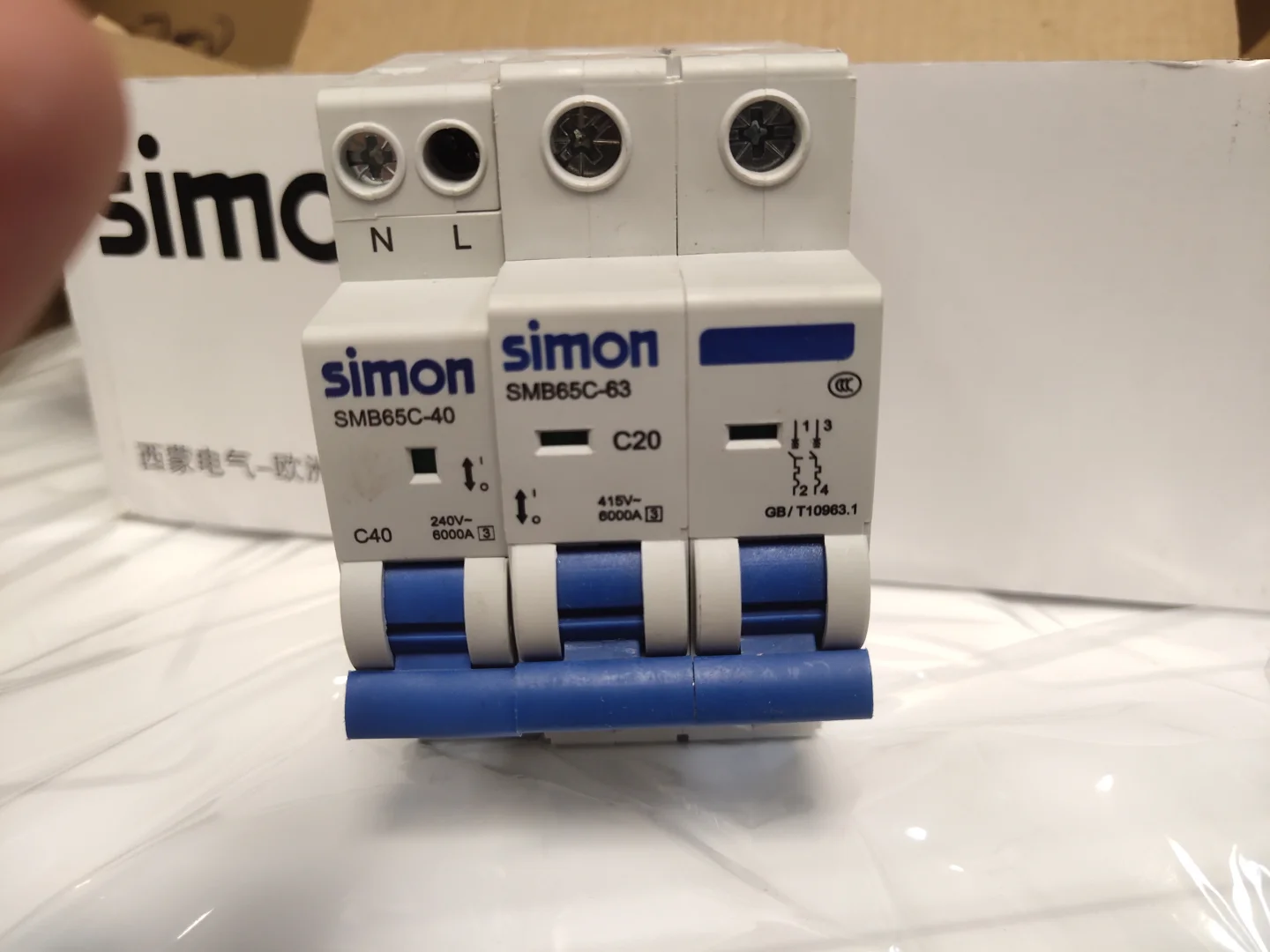 苏州-西蒙断路器