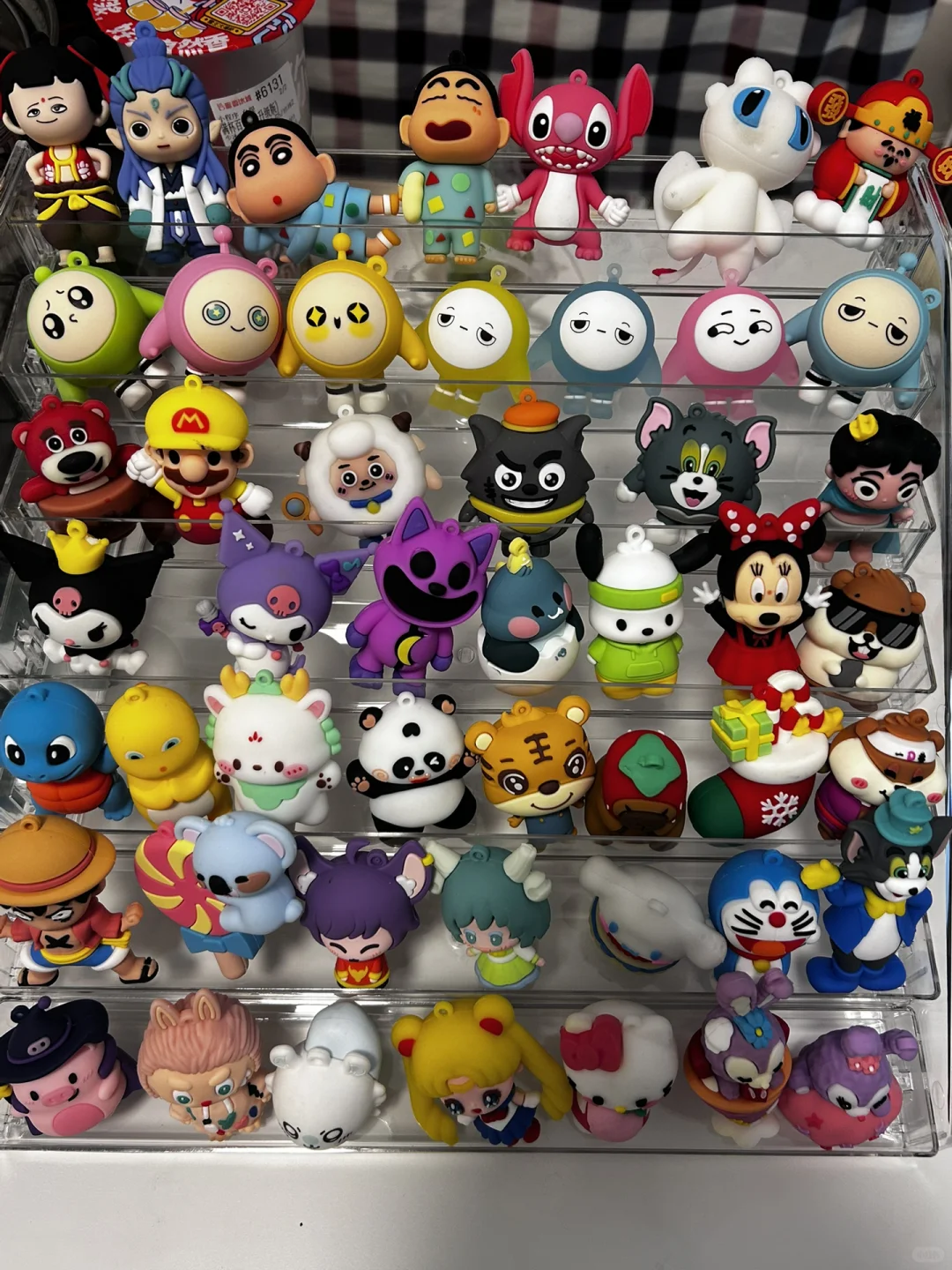 原来潮玩公仔摆摊这么恶心