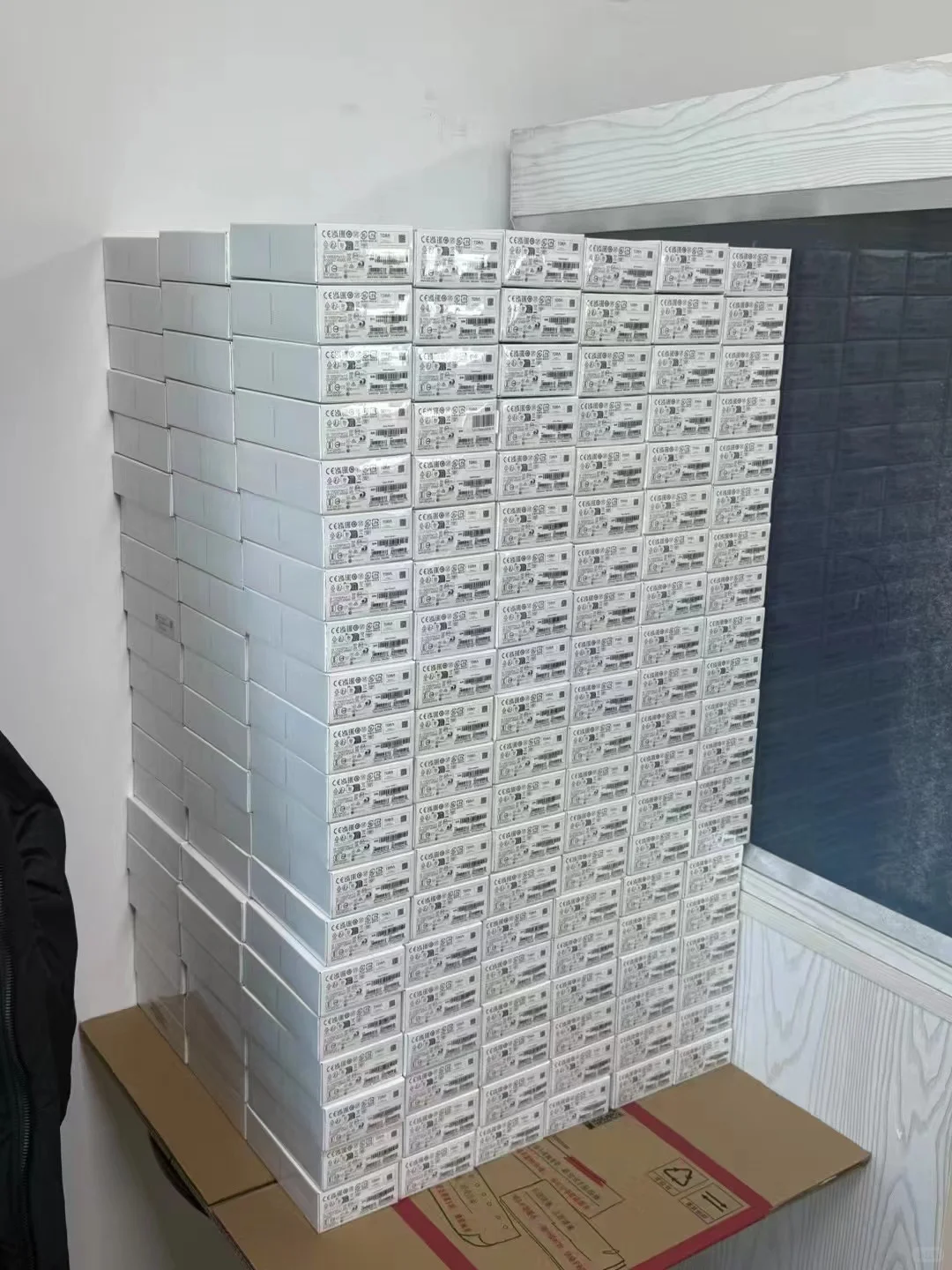 大疆Pocket 3溢价狂飙500元，“电子茅台”