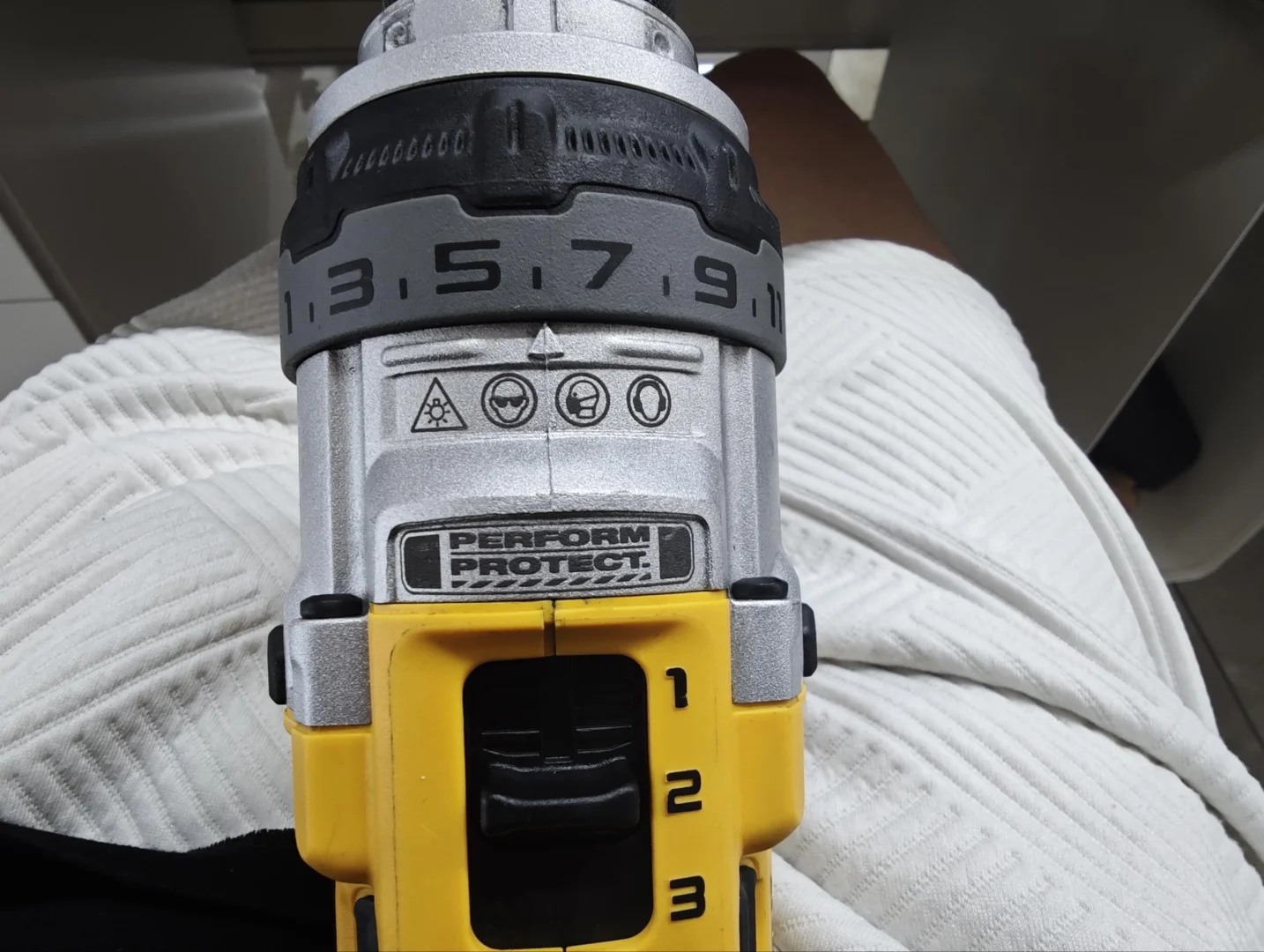 DEWALT得伟锂电无刷冲击钻外观数据建模