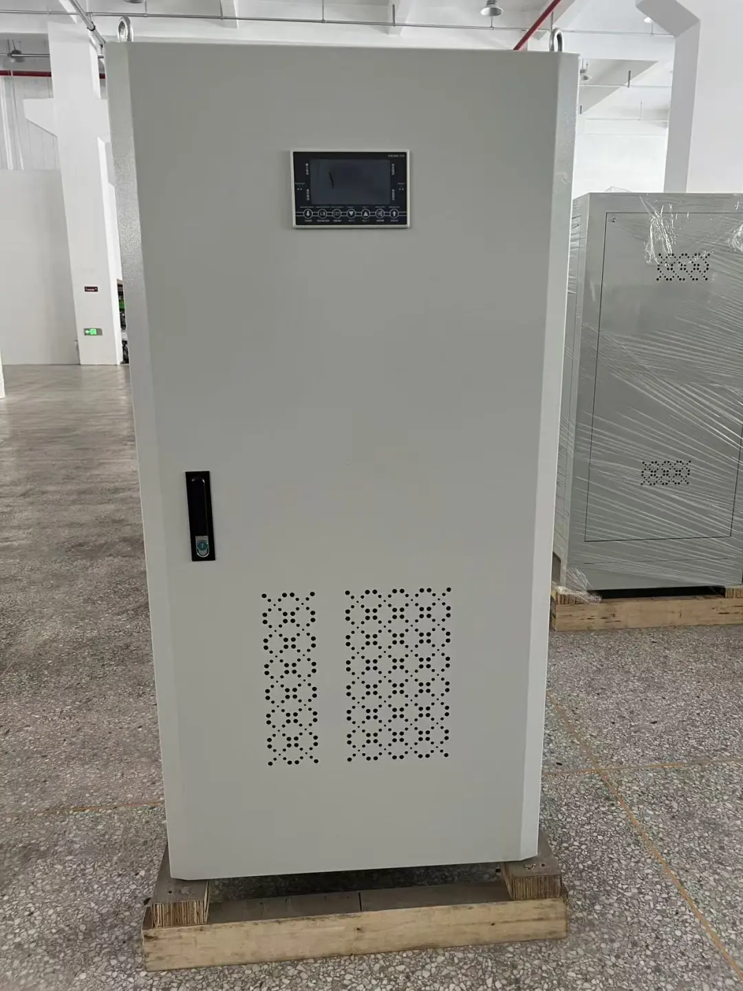 铜柱式大功率150KVA稳压器