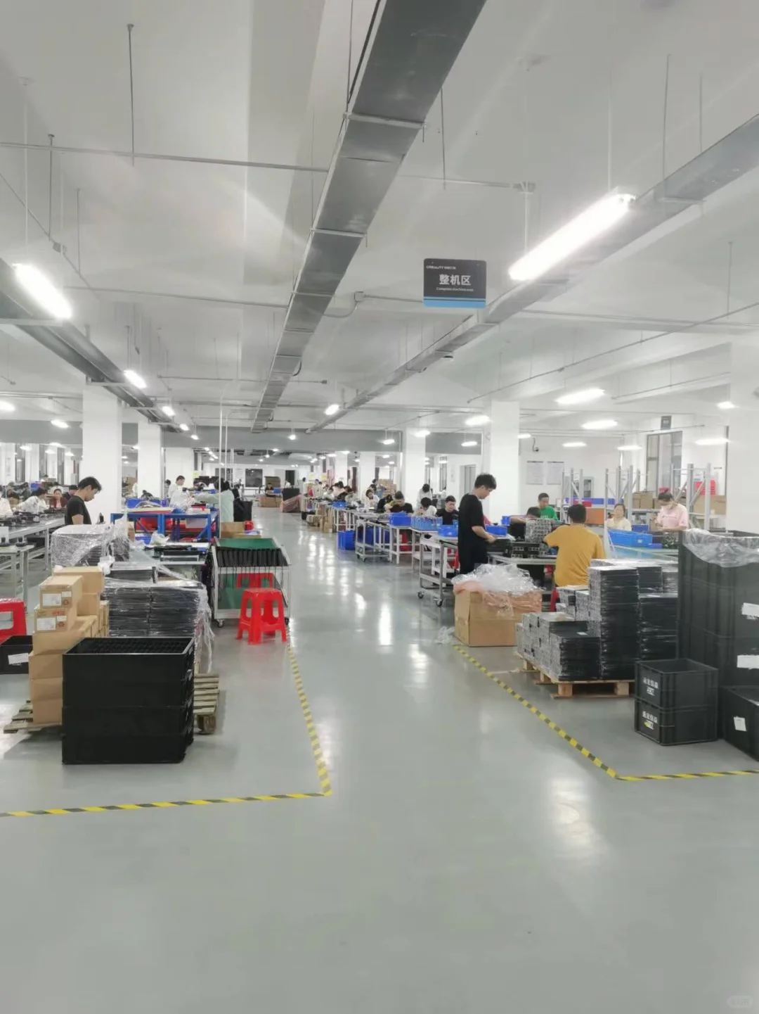 坐着干活，组装岗