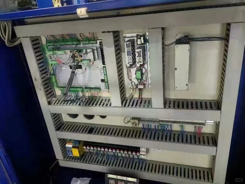 出售海天注塑机1600吨伺服机