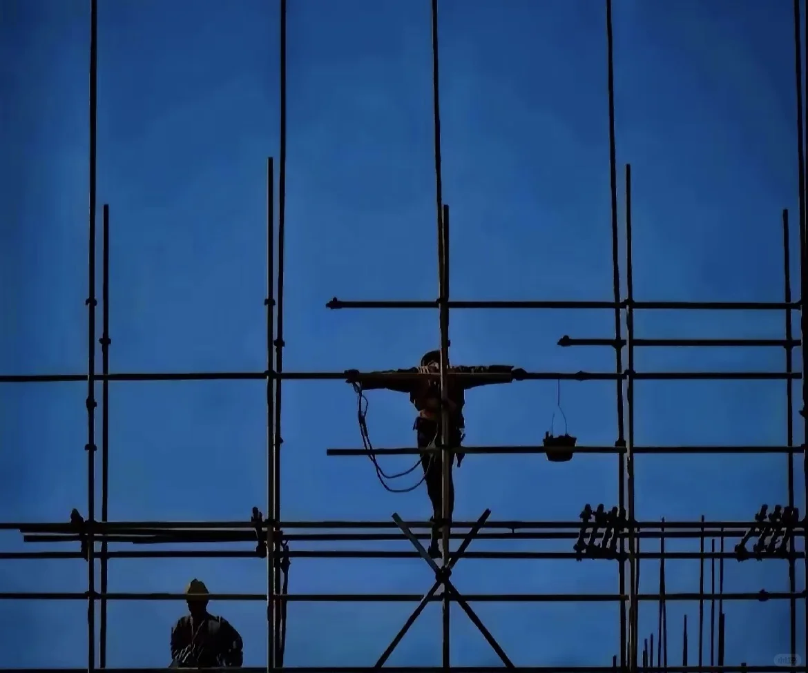 先生,我走不出工地,你把混凝土带走吧…