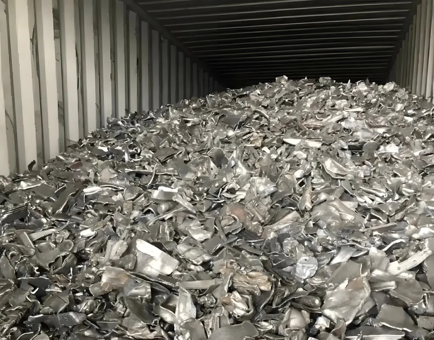 宁波港再生铝开柜查验