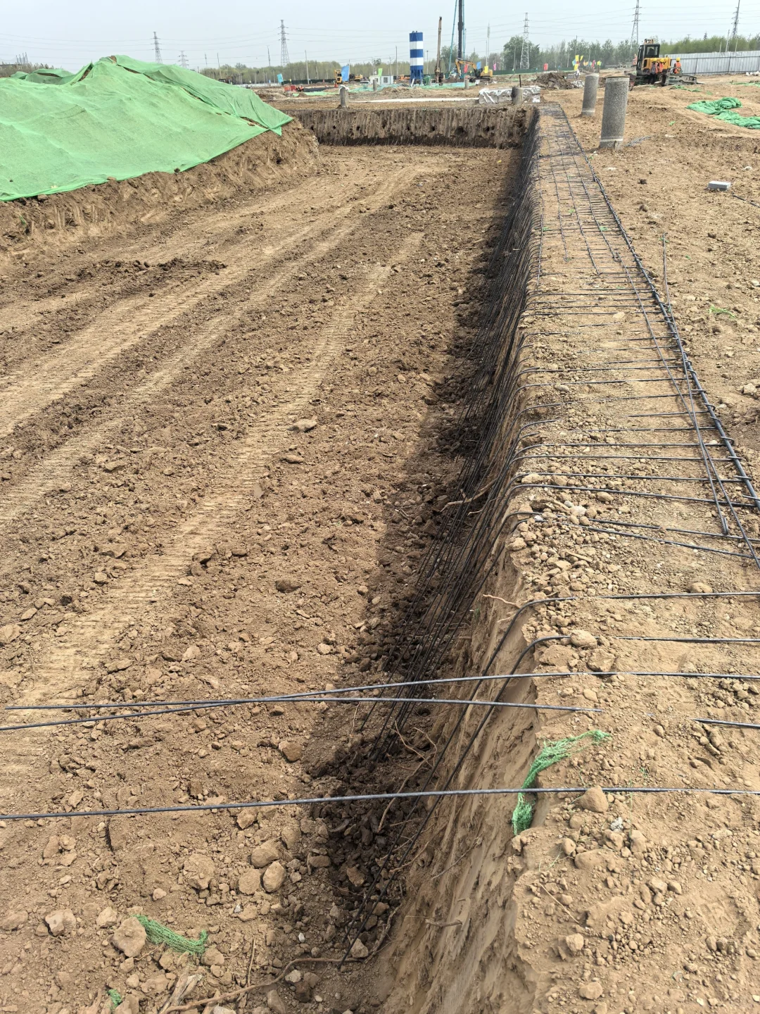 基坑边坡喷锚施工