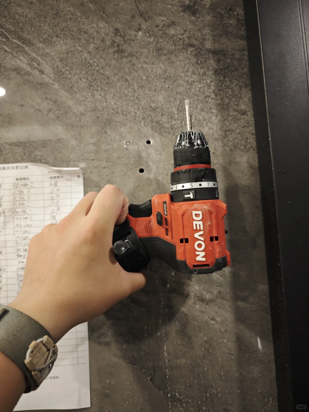 谁能不爱这台电钻！？？