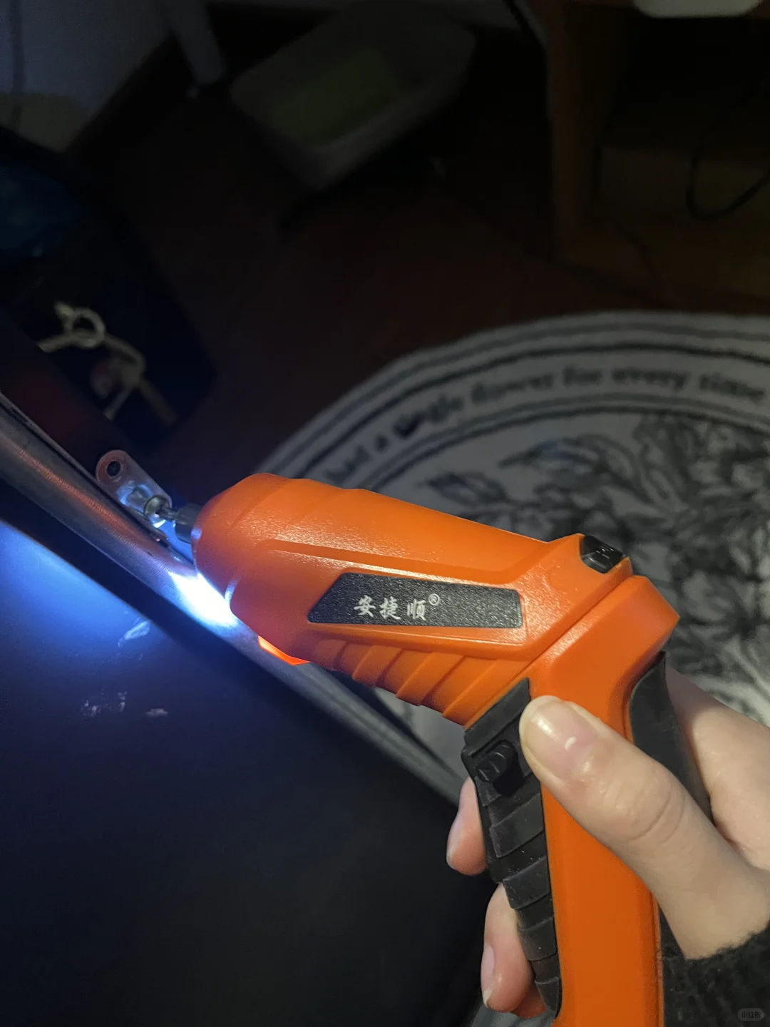 20➕电动螺丝刀解放双手