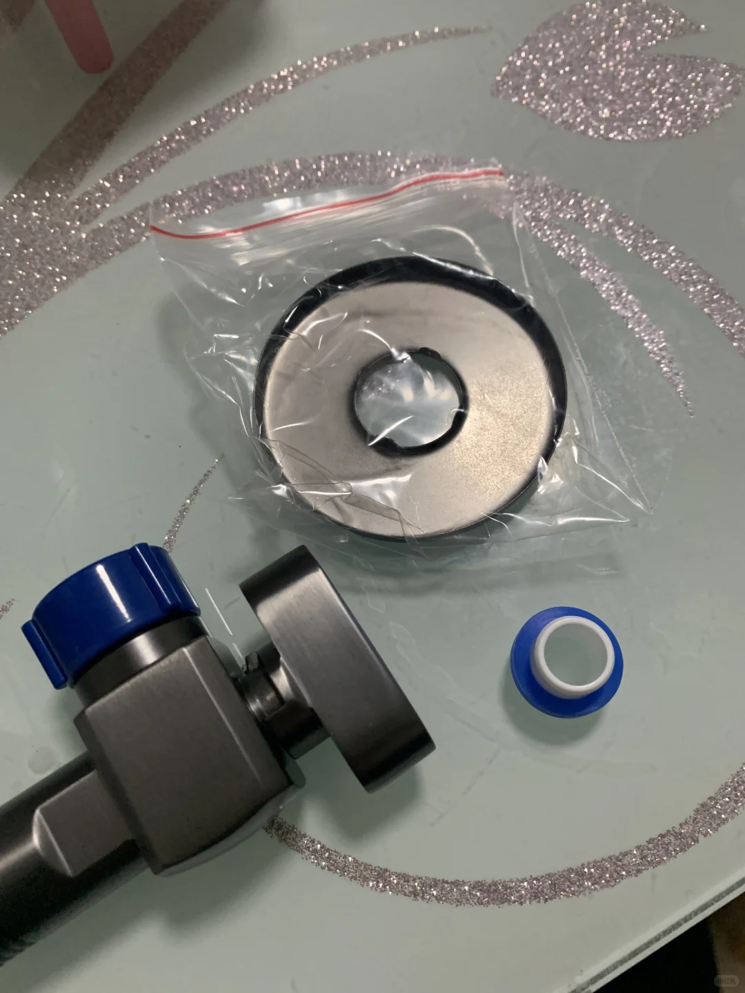 安装热水器需要辅材