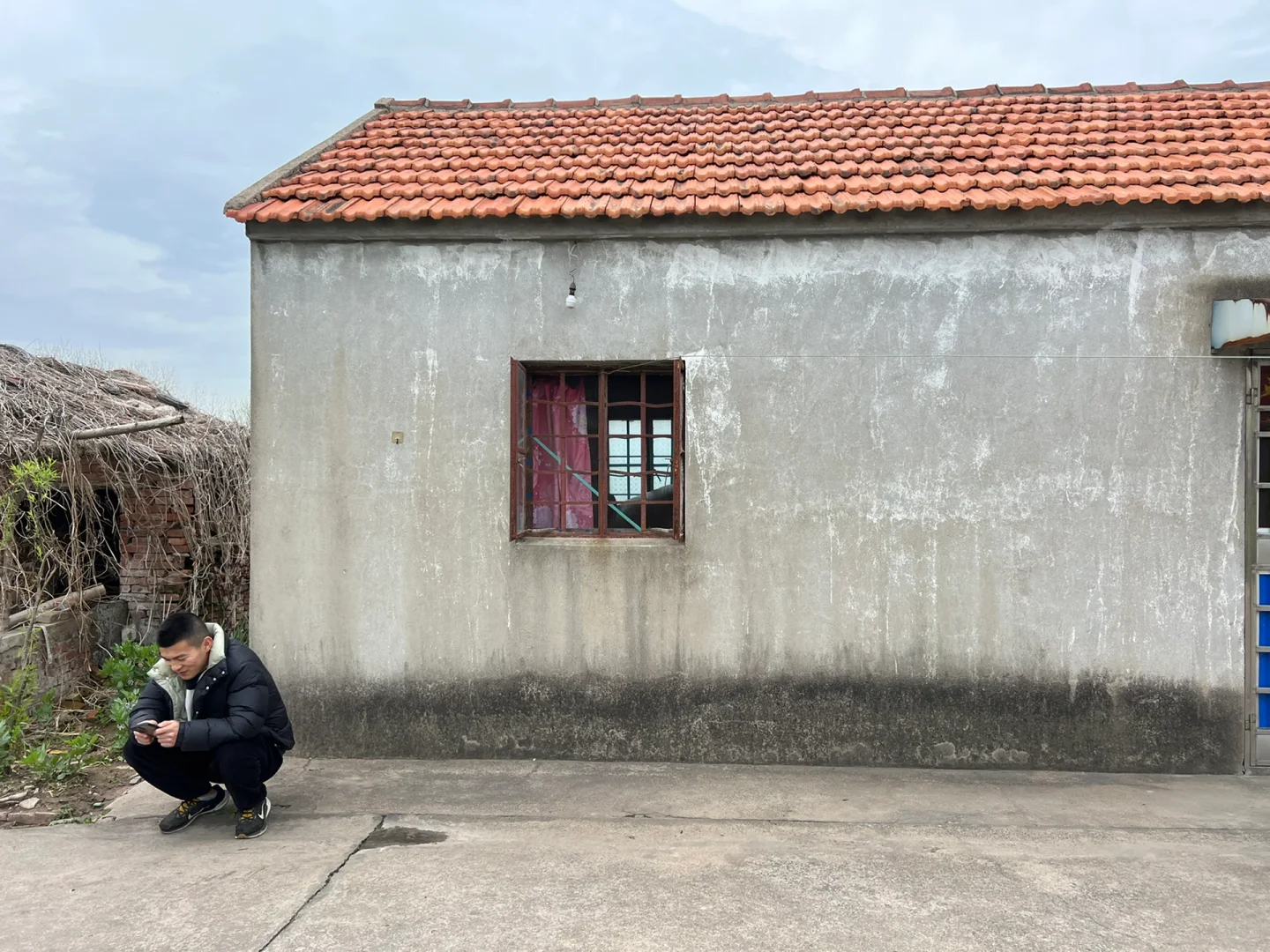 34岁的我，花60万在村里开了自己的工厂