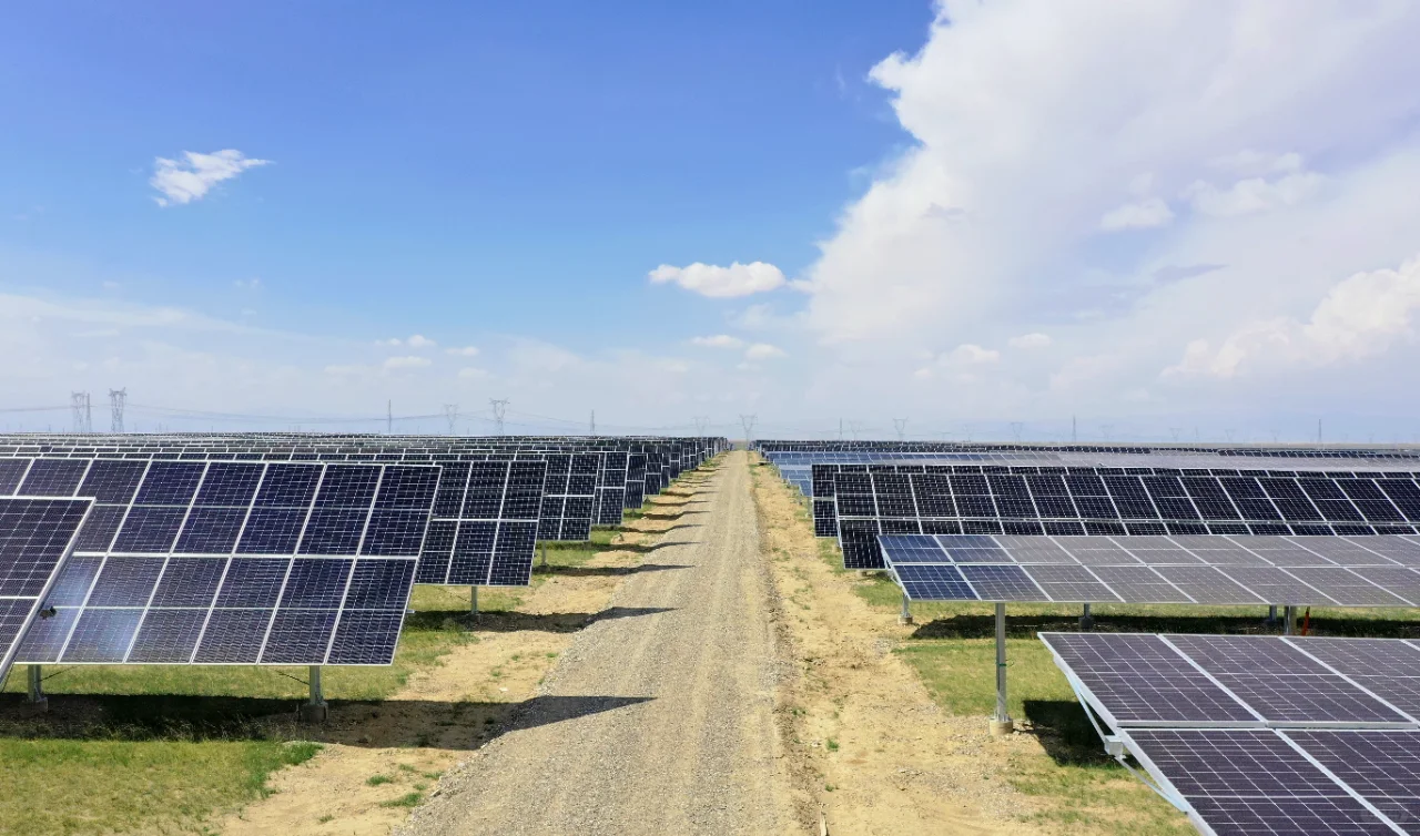 大型平地光伏电站项目