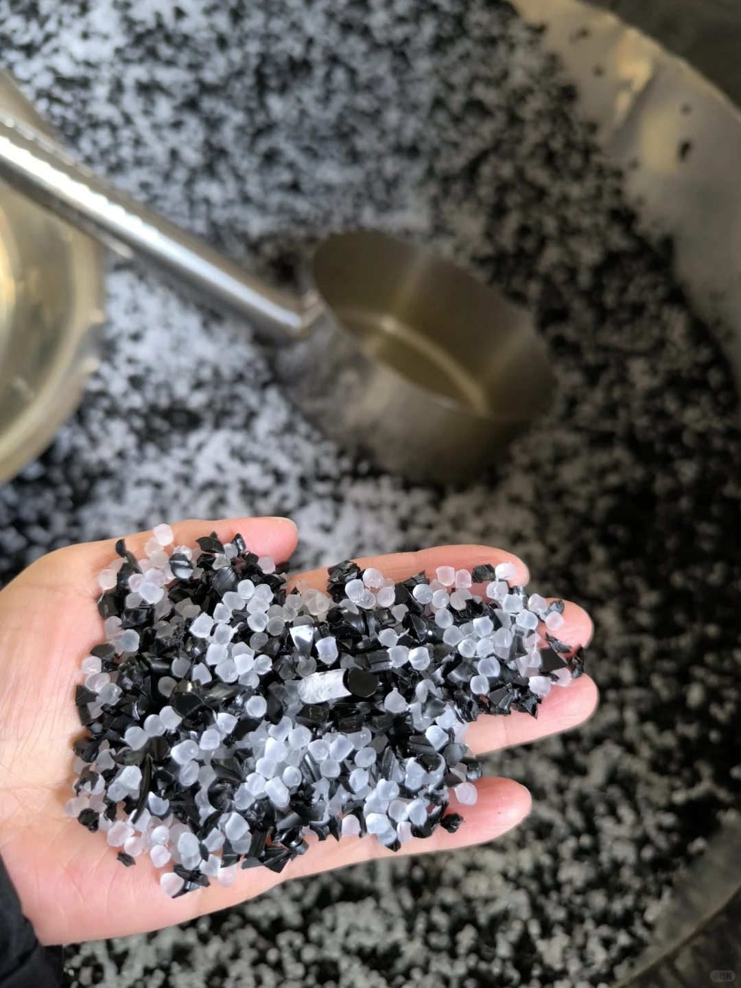 生产塑料外壳有缺胶如何处理