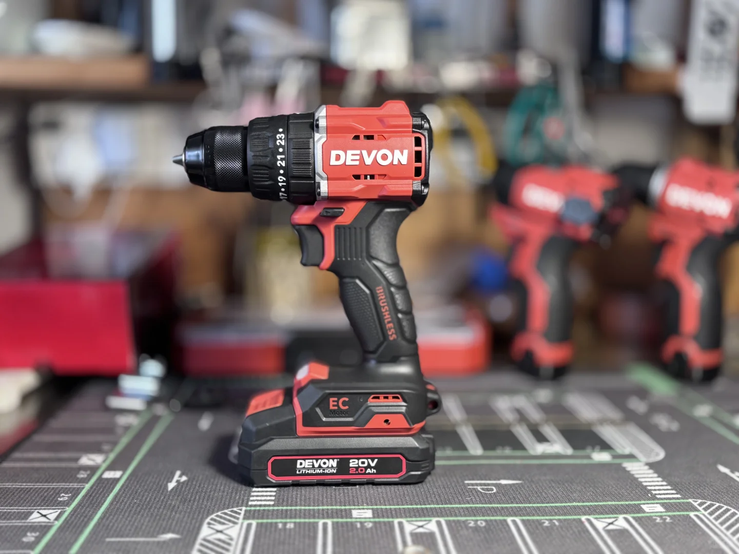 喜欢工具，各种品牌都要体验