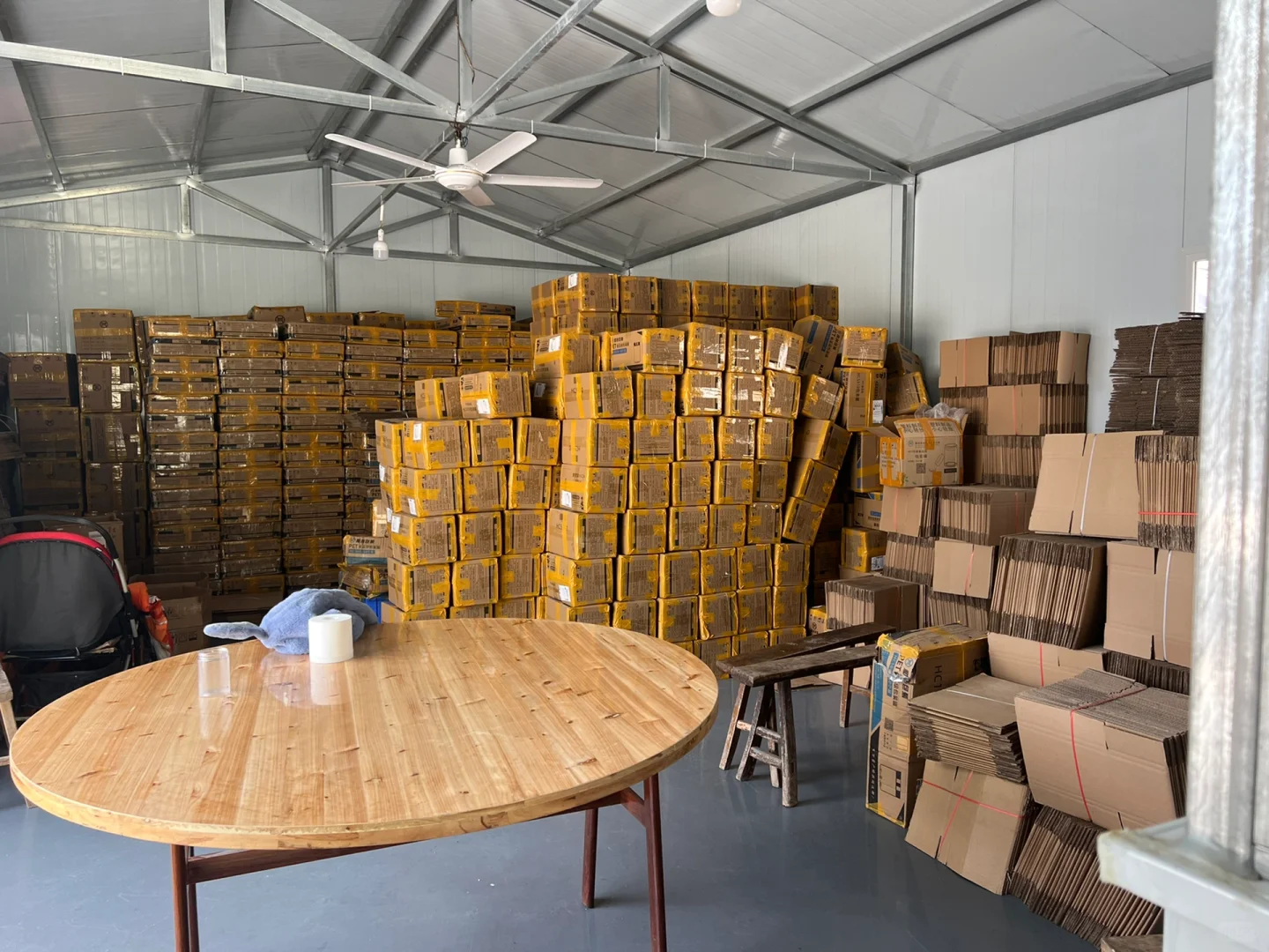 34岁的我，花60万在村里开了自己的工厂