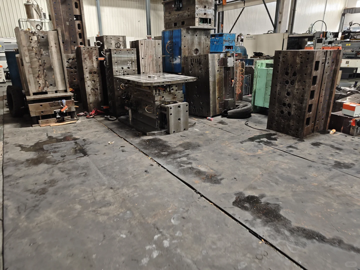 求购海天注塑机