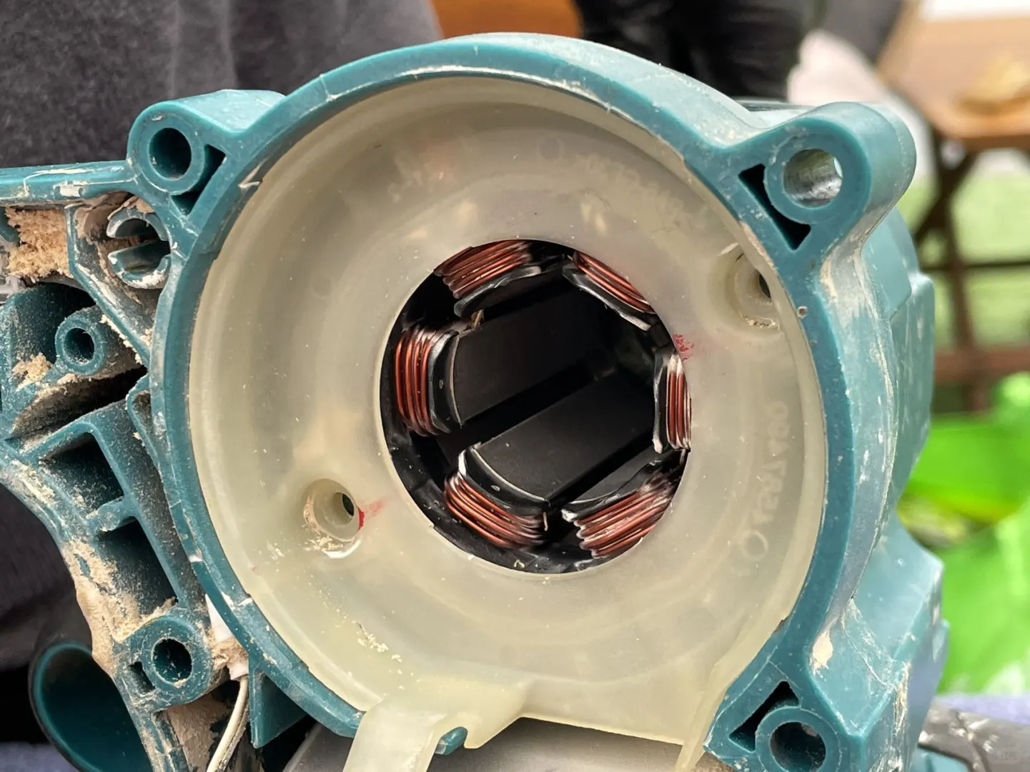 Makita XGT 185mm 圆锯进水维修