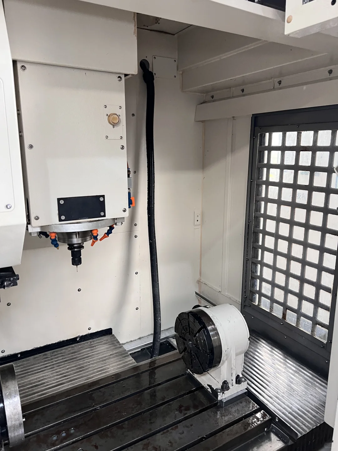 132台北京精雕JDVT600-A12S和JDLVM400E