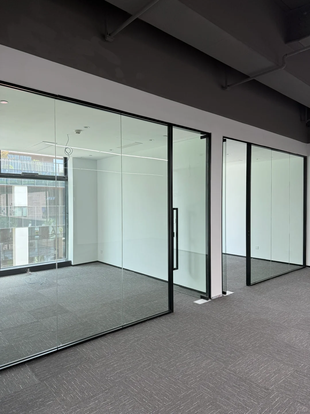 不是玻璃隔断贵，是厂家没找对…