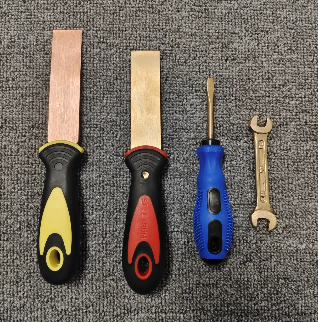 好奇买了点便宜防爆工具 把玩?