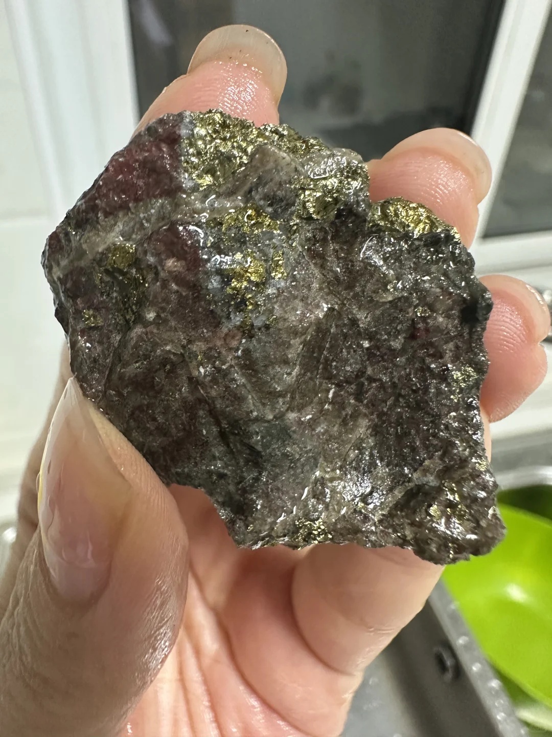 这是什么矿？会有辐射吗？