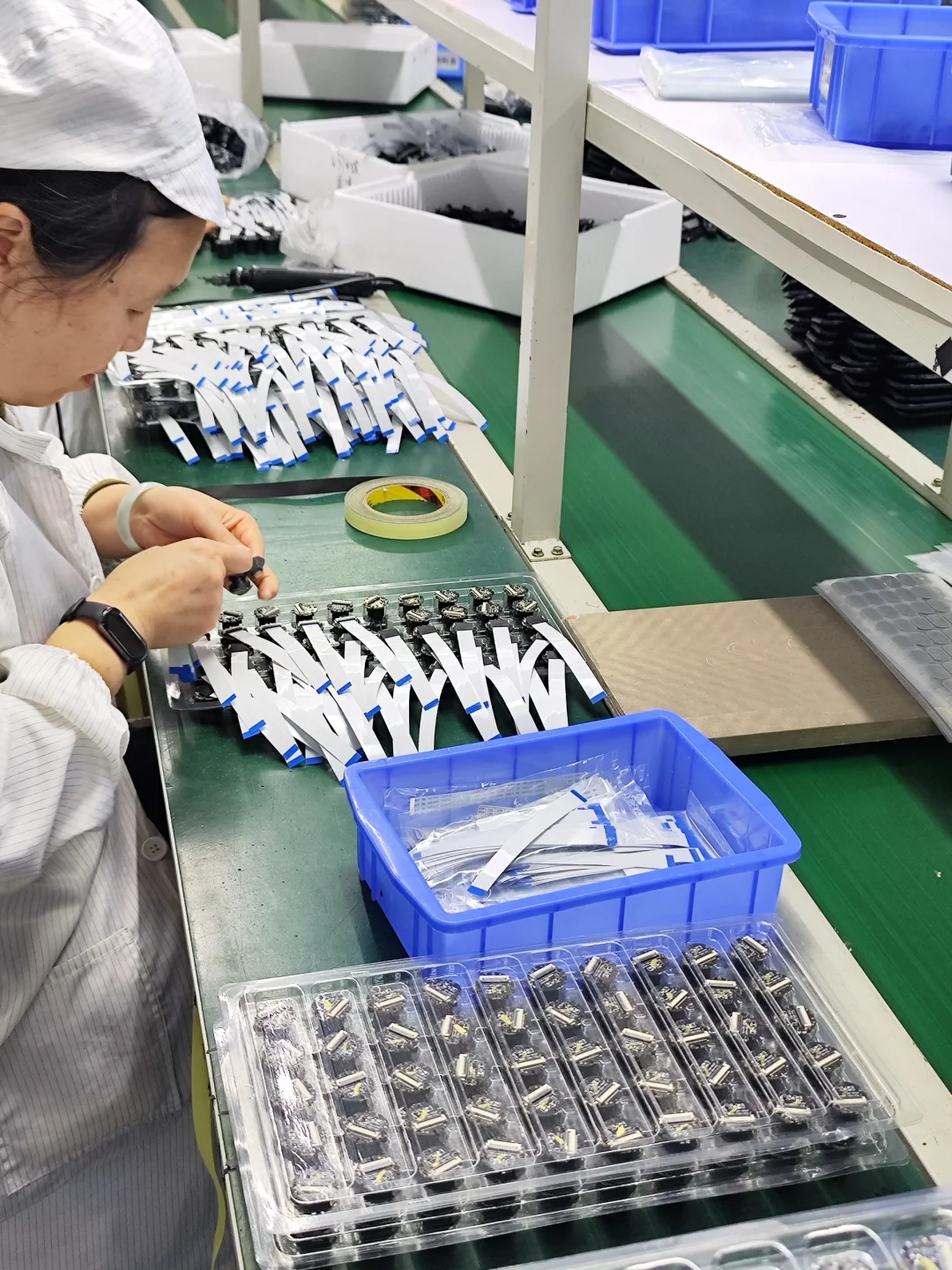 记录行车记录仪生产线的一天