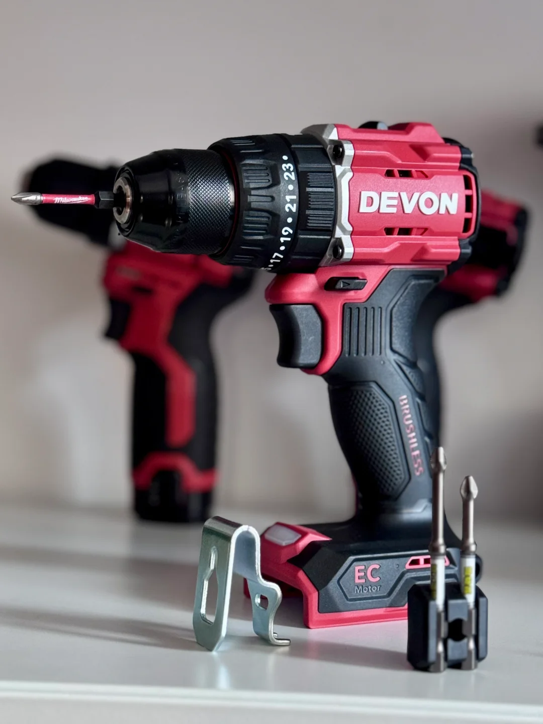 喜欢工具，各种品牌都要体验