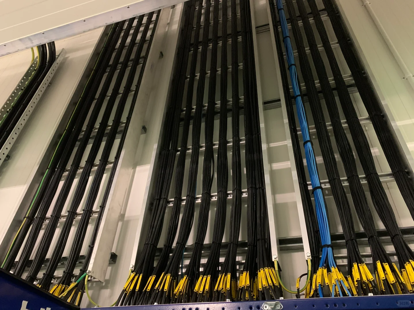 干起活来工具一定要齐全！