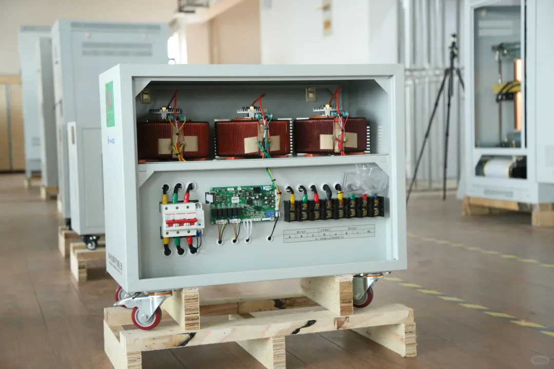 100千瓦三相稳压器价格