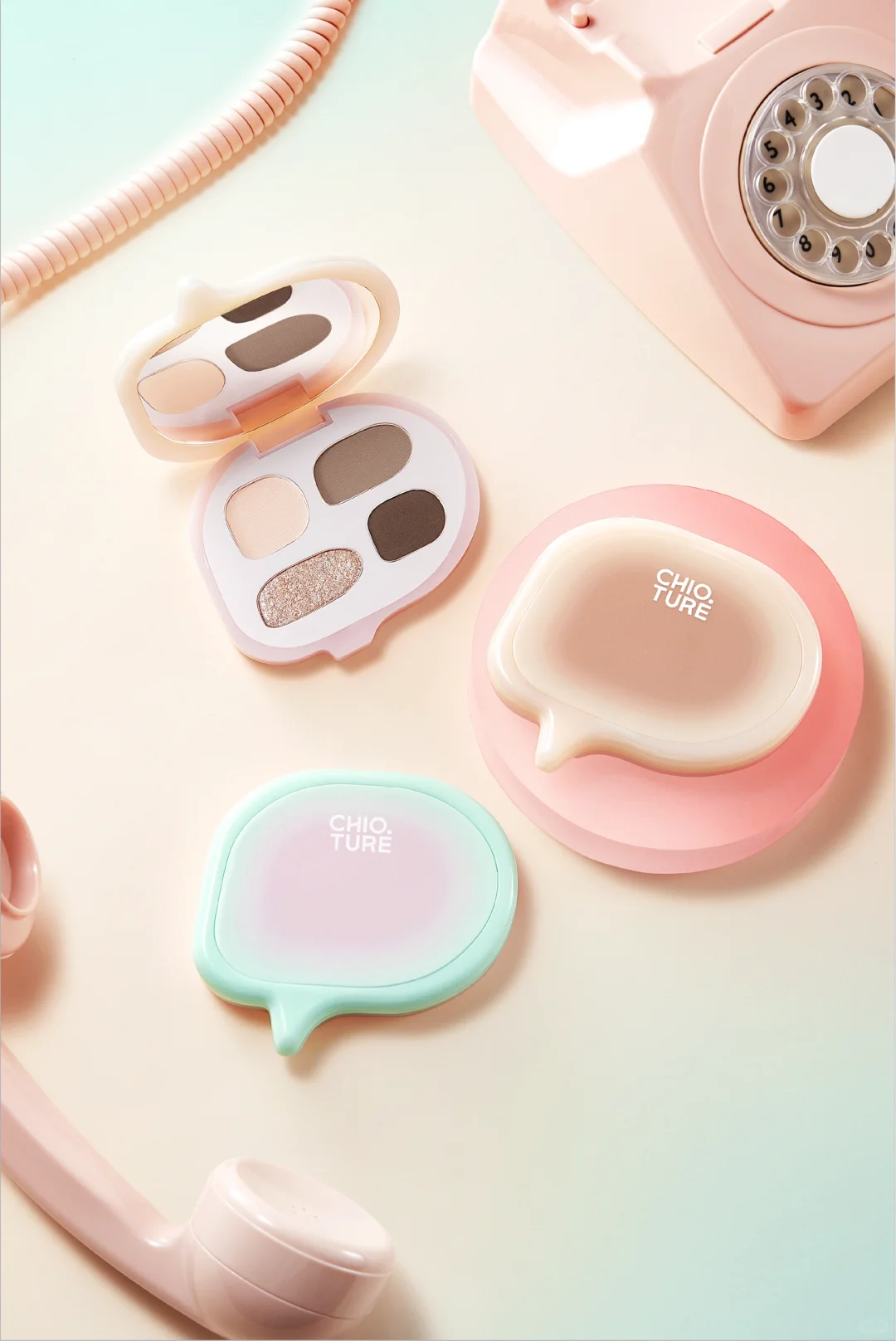 偶的彩妆产品包装设计｜四色眼影盘