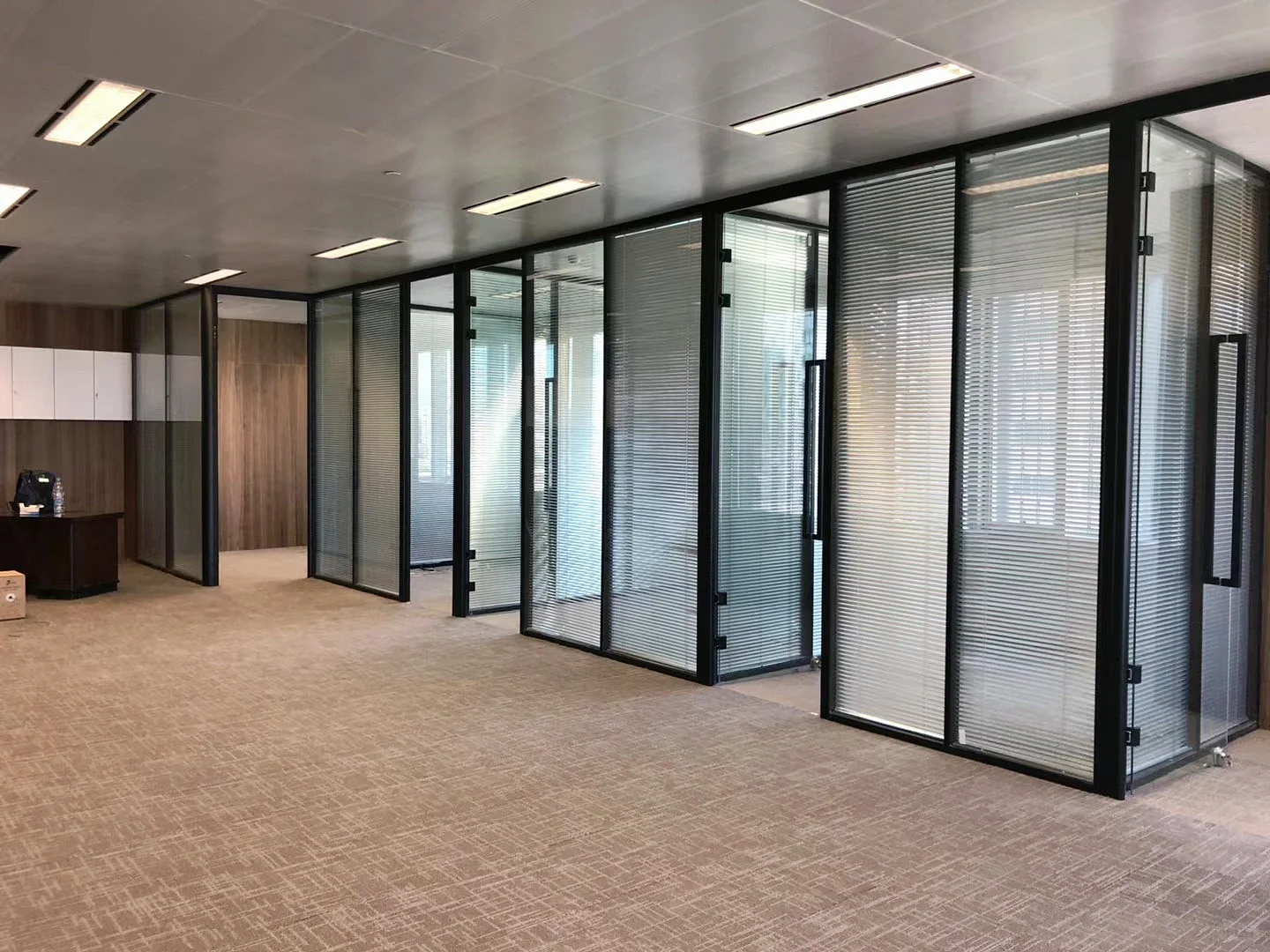 办公室秒变高级感，通透又私密❗️