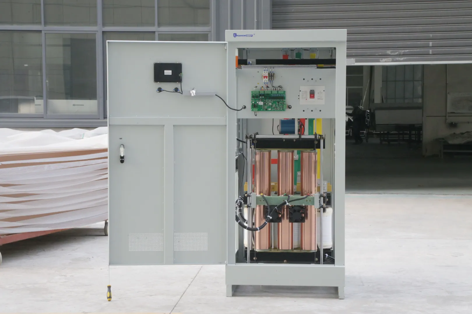 稳压器噪音大吗？