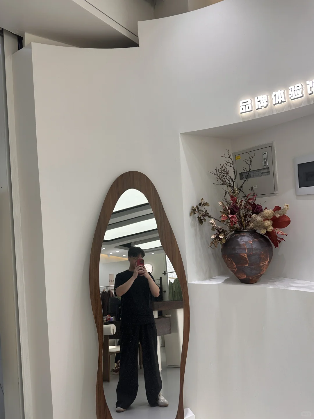 00后业务员上门推面料的一天