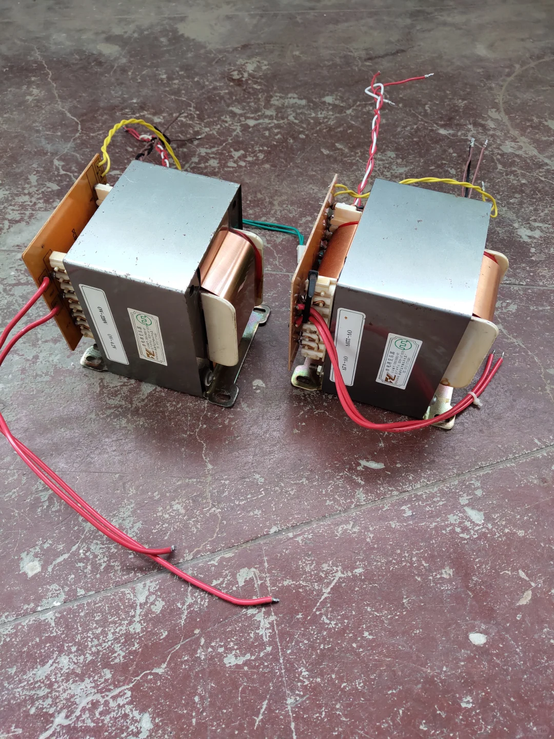 拆机方牛变压器一对