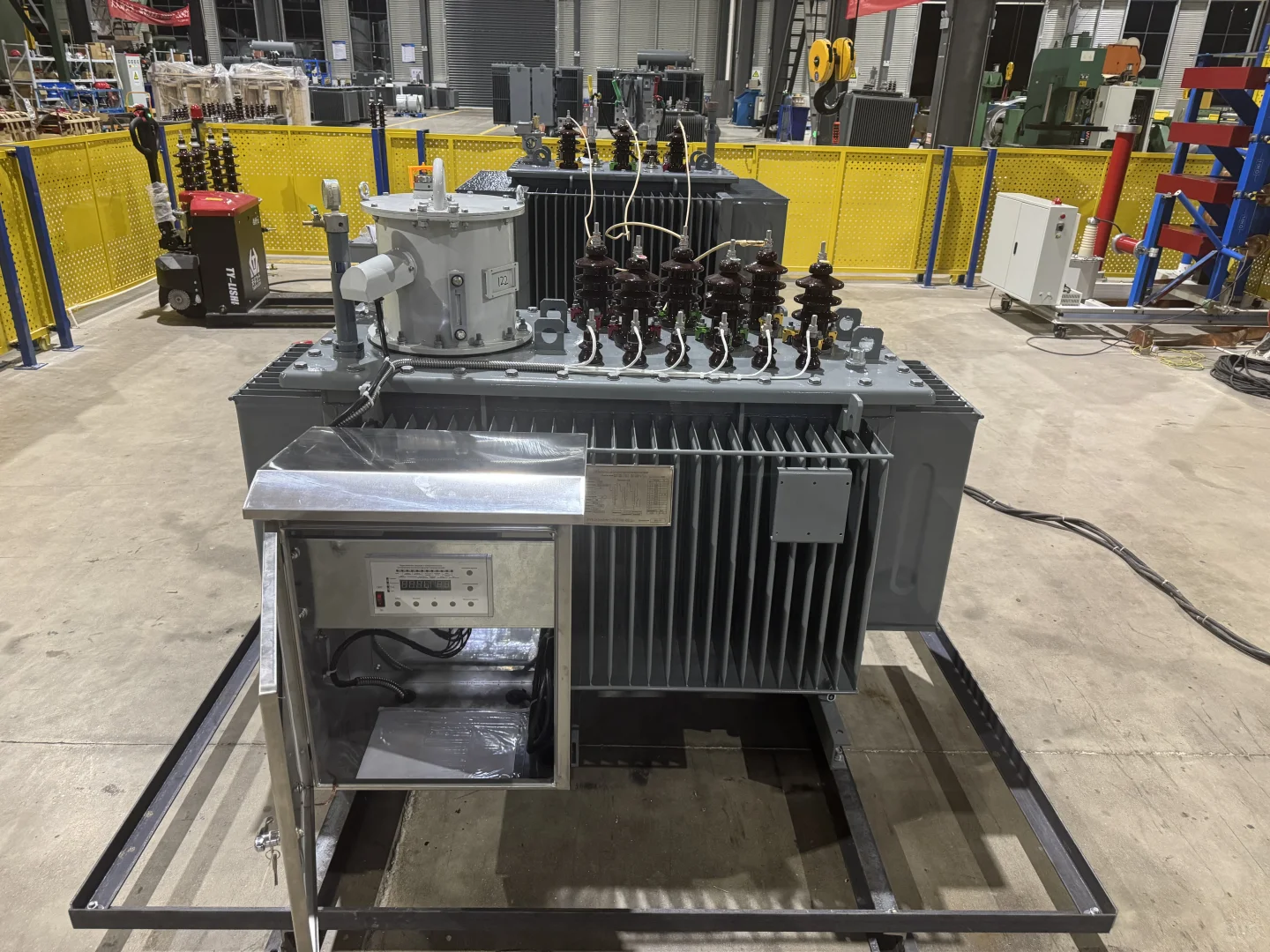 SVR-3150/8-10三相线路调压器