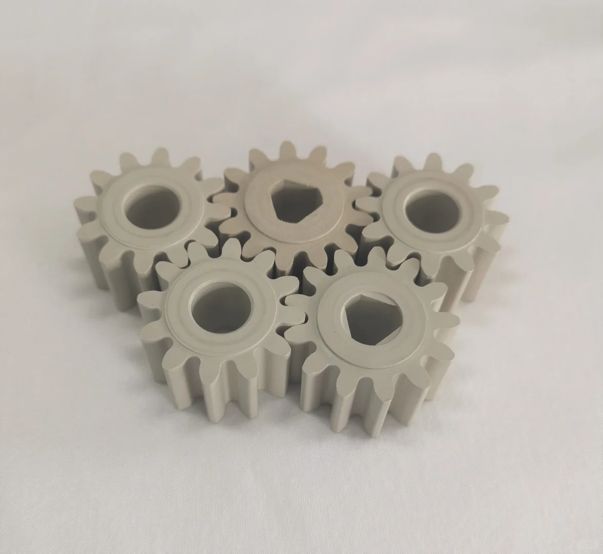 PEEK注塑制品助力设备轻量化与节能减排