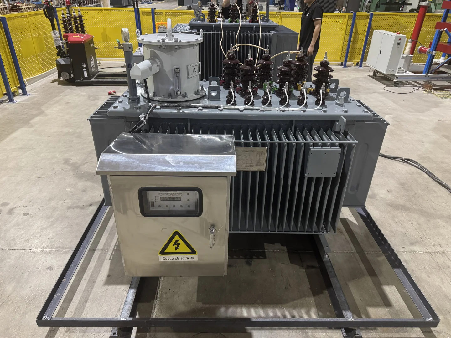 SVR-3150/8-10三相线路调压器