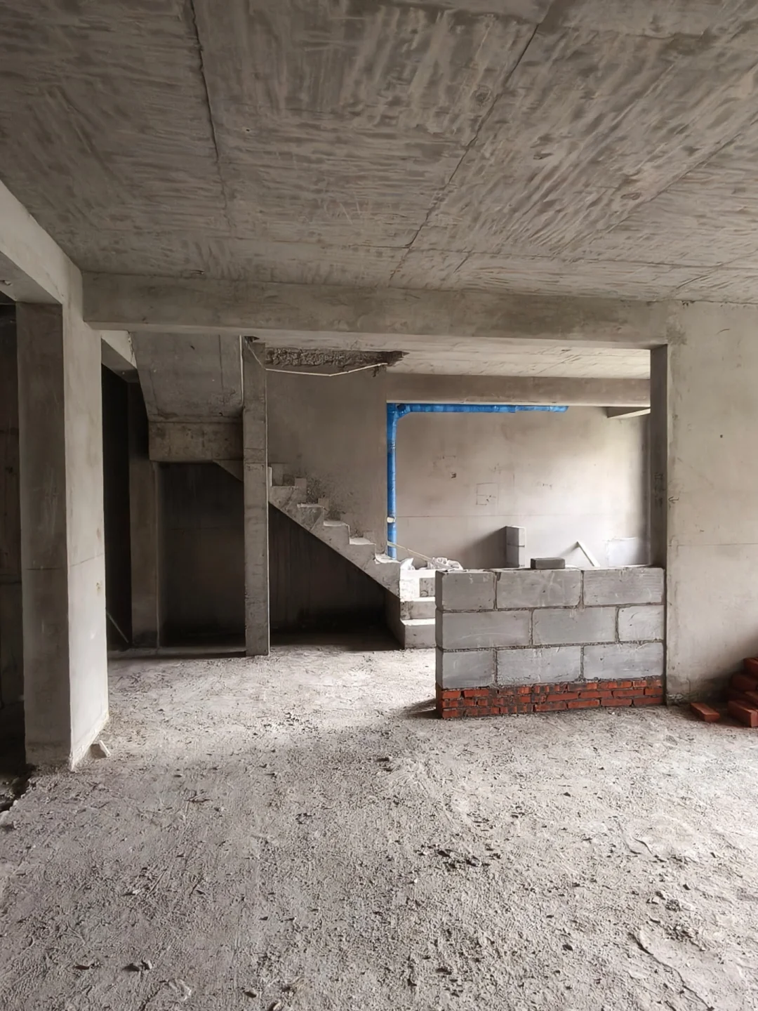 楼梯日记◽左滑➡️：一起给楼梯拆模