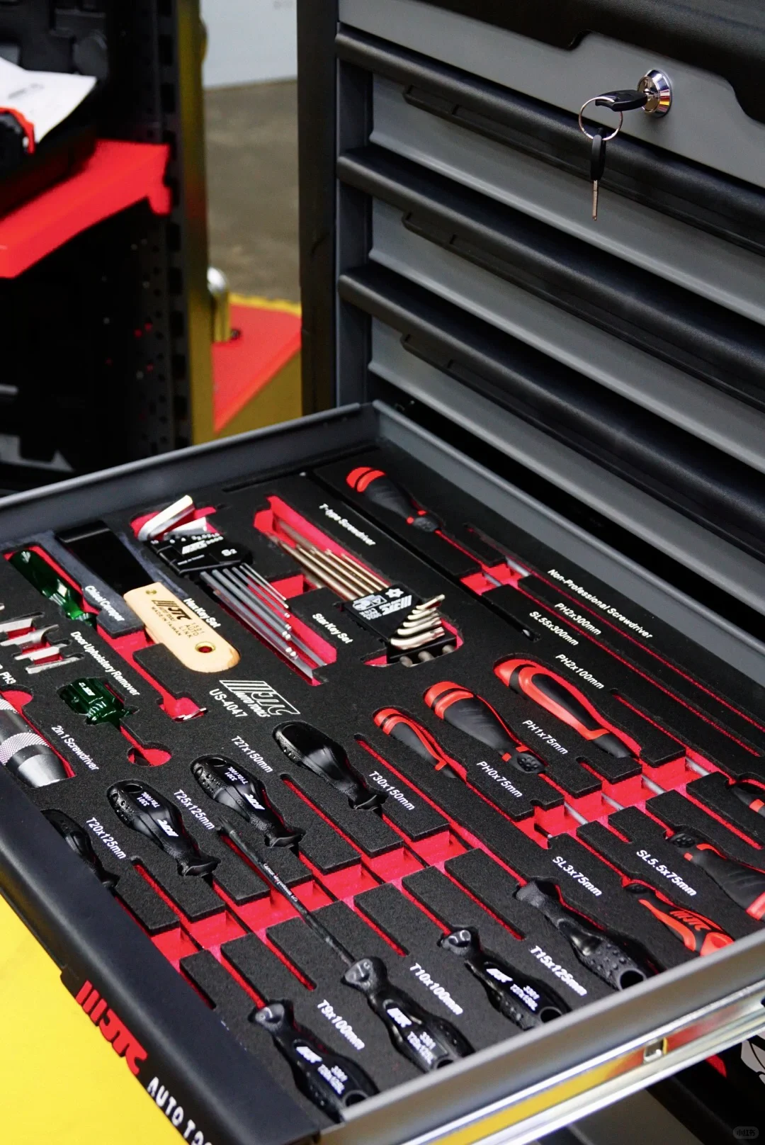 全品维修工具车