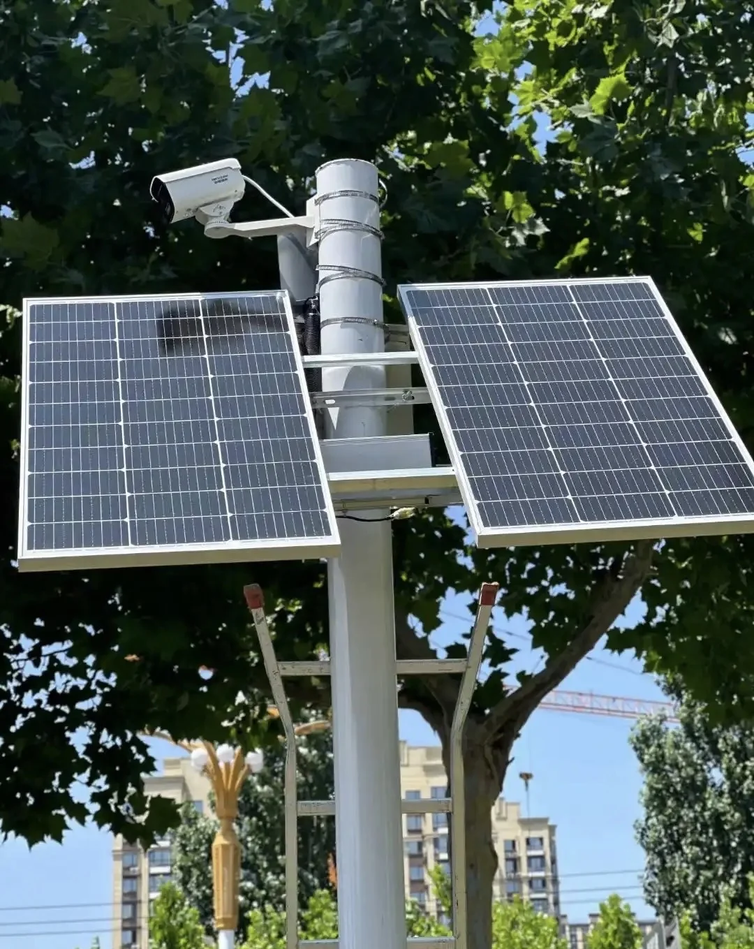 【智慧太阳能板·开启能源自主新纪元】☀️