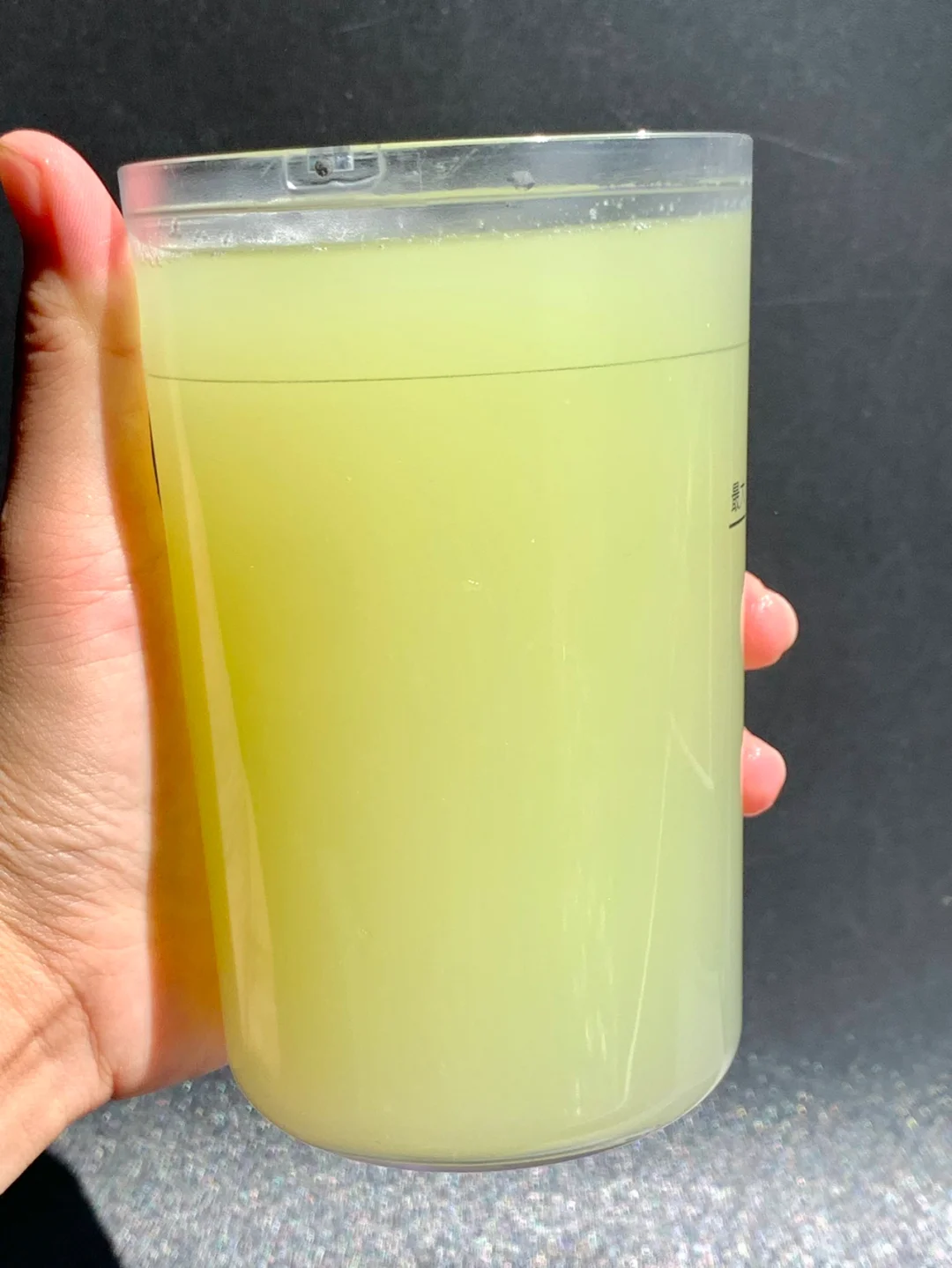 从楼下果汁店学来的！！巨巨好喝！！！