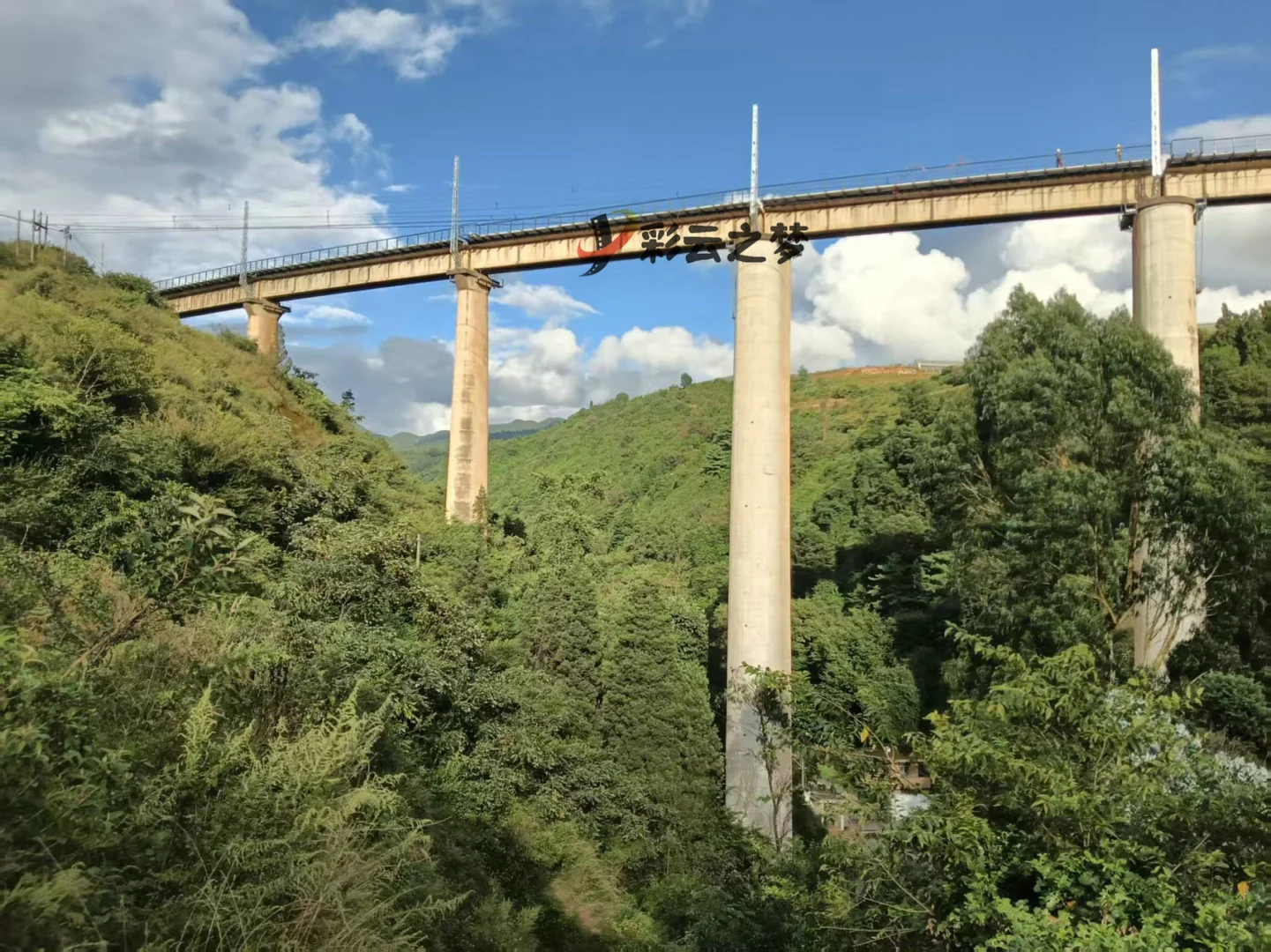 探访老昆玉铁路18公里附近电气化改造