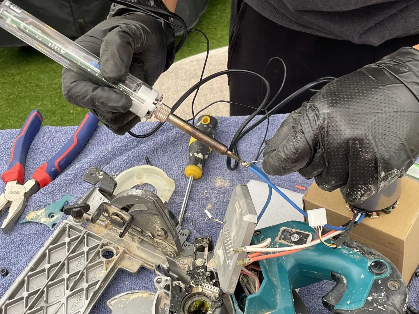 Makita XGT 185mm 圆锯进水维修