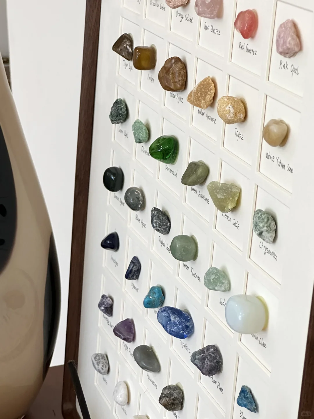 把挖出来的石头 做成一幅画