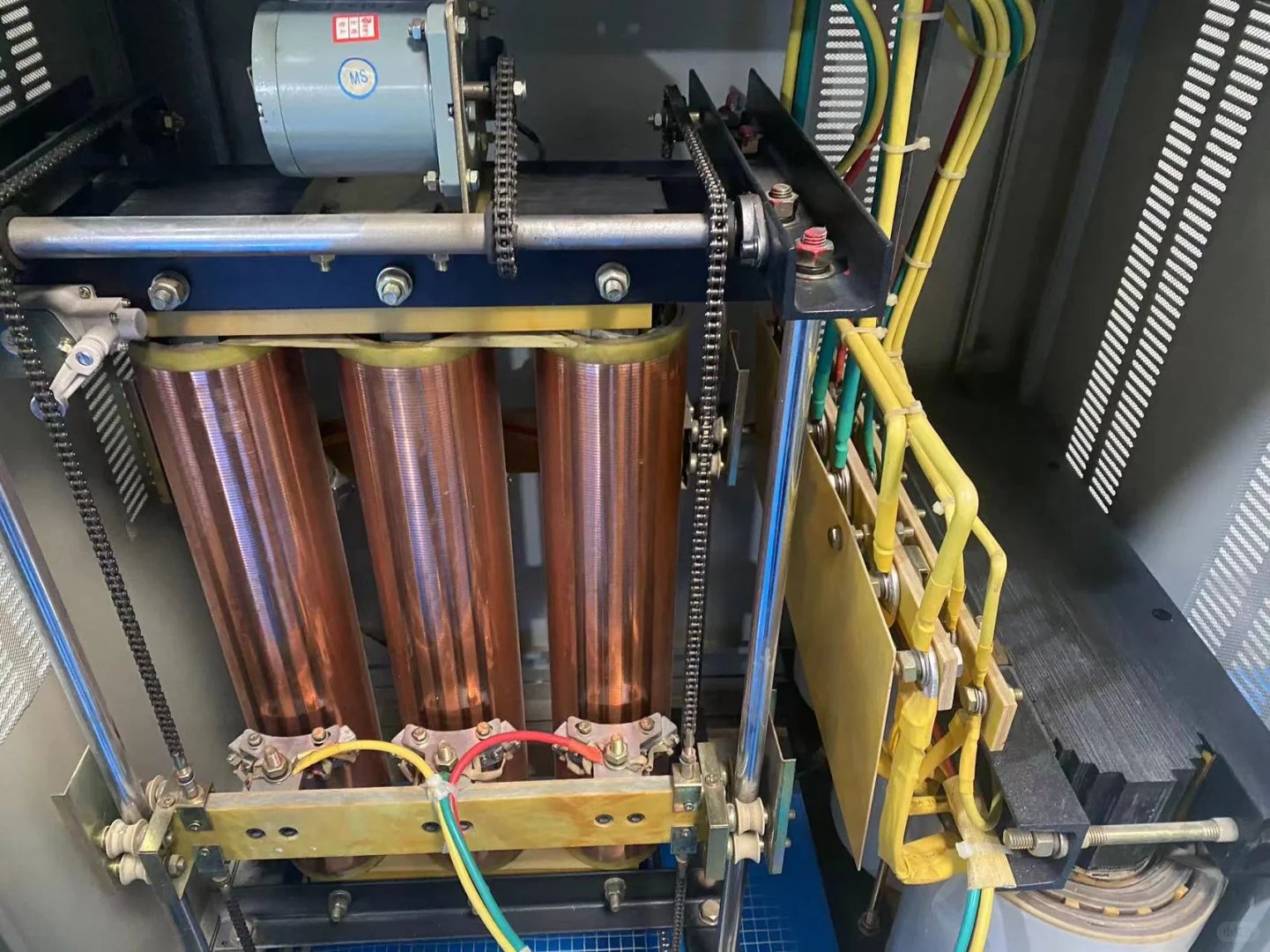 正泰集团稳压器