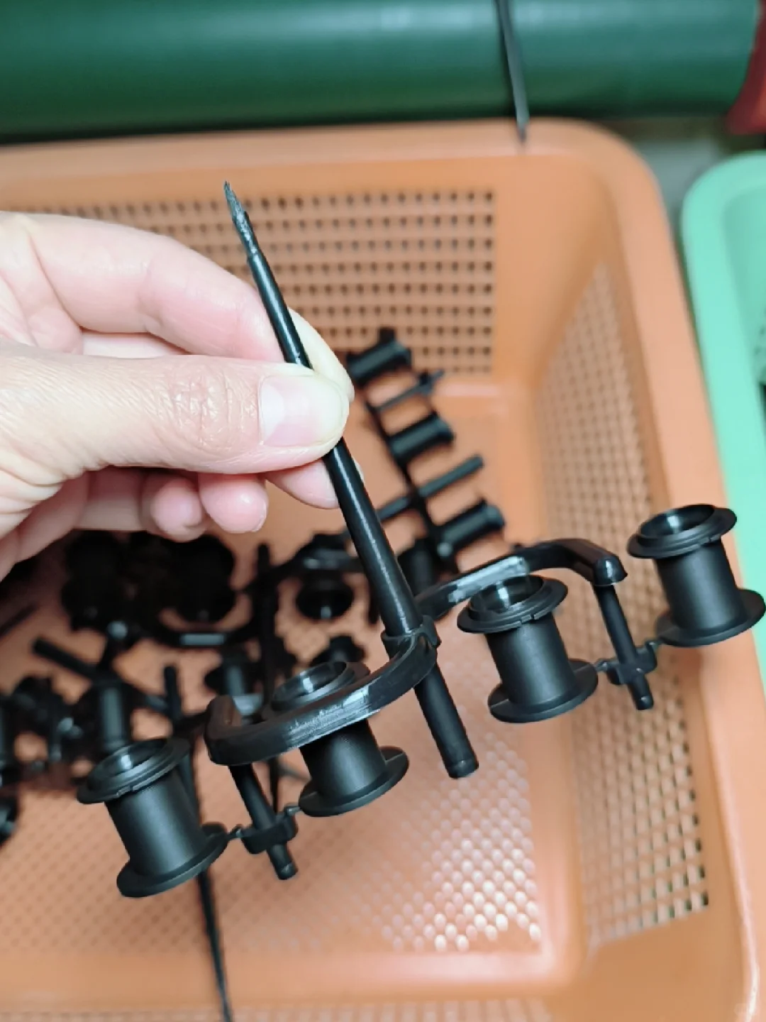 生产塑料外壳有缺胶如何处理